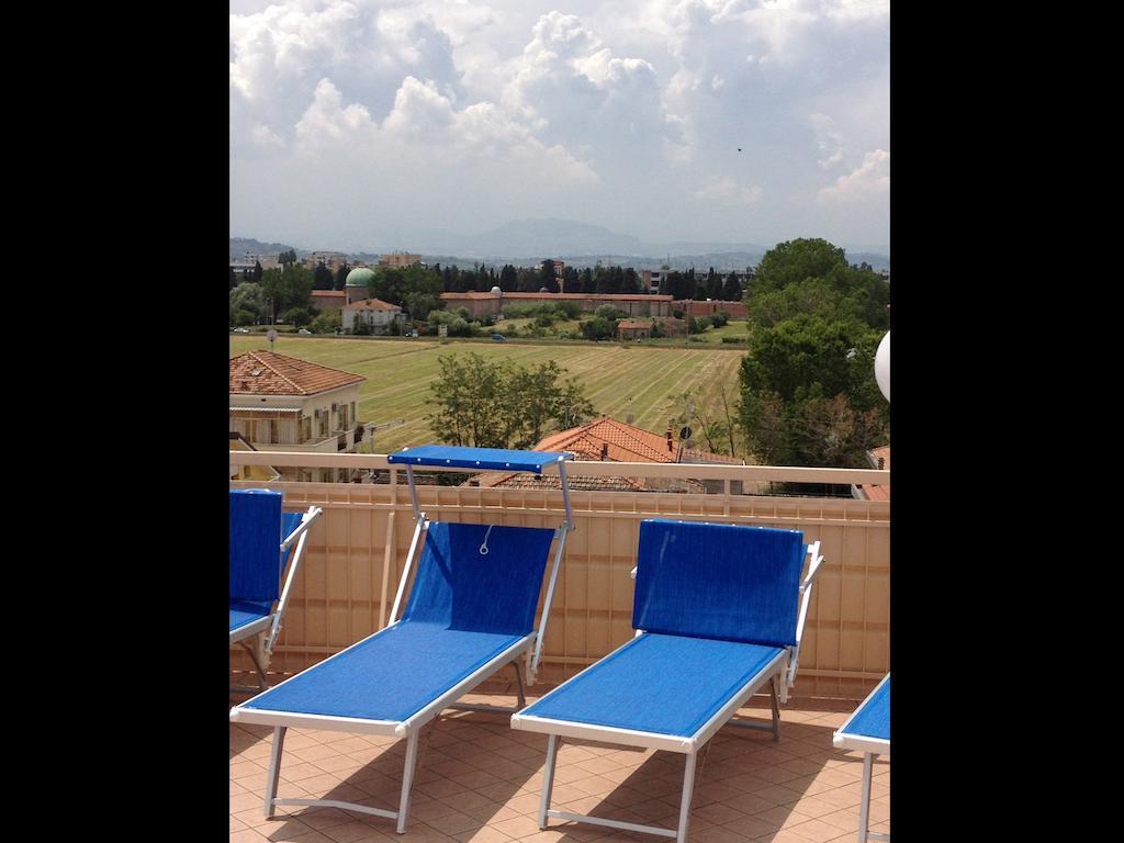 Hotel Emma Nord Rimini Exteriér fotografie